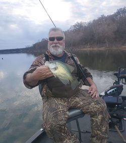 Crappie fishing on Pomme De Terre!